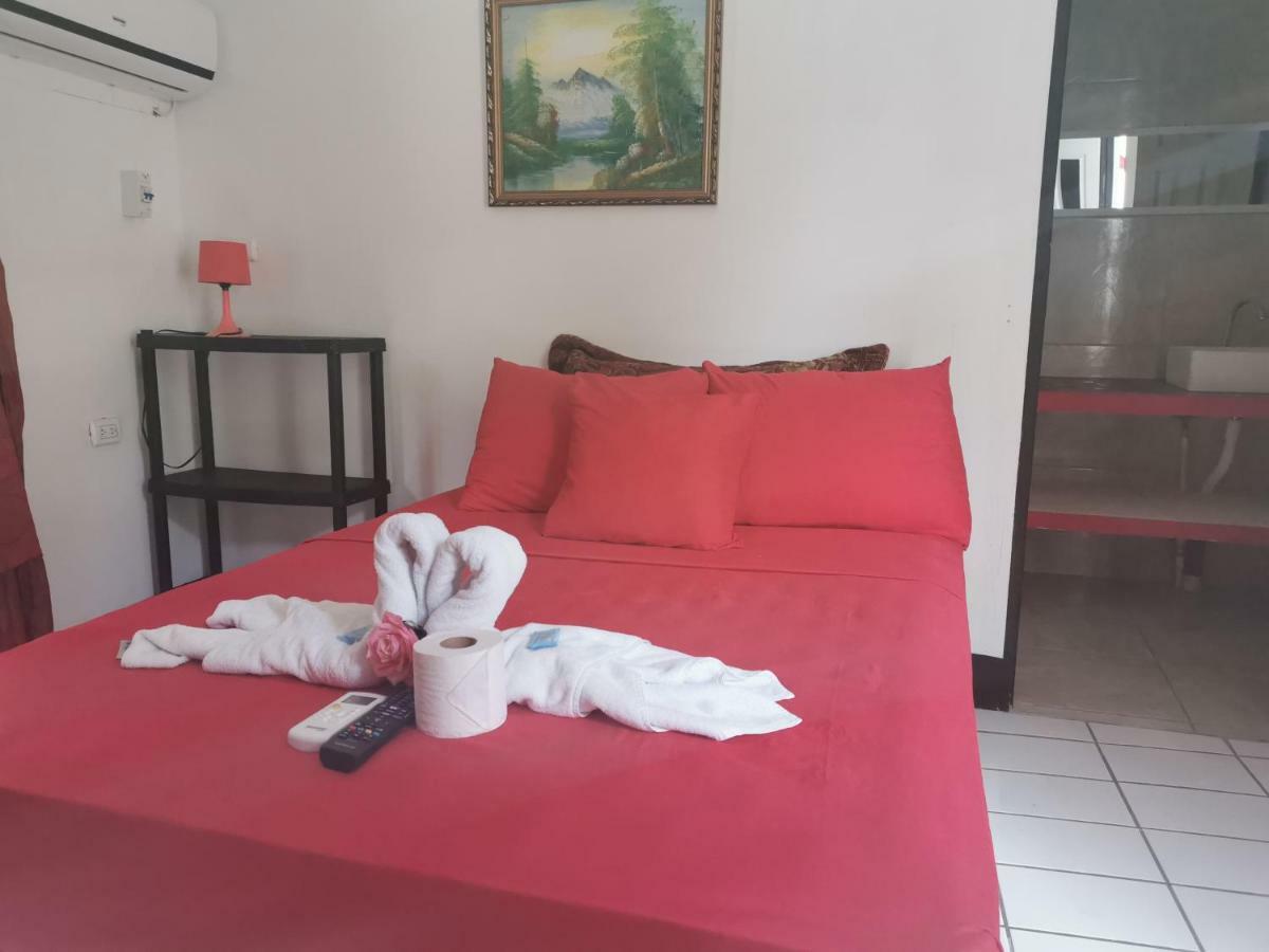 Hotel Cabinas Cafe Del Mar Manuel Antonio Exteriér fotografie